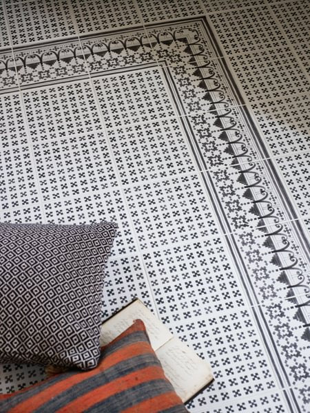 Casino Dealer Border - Aztec Tiles