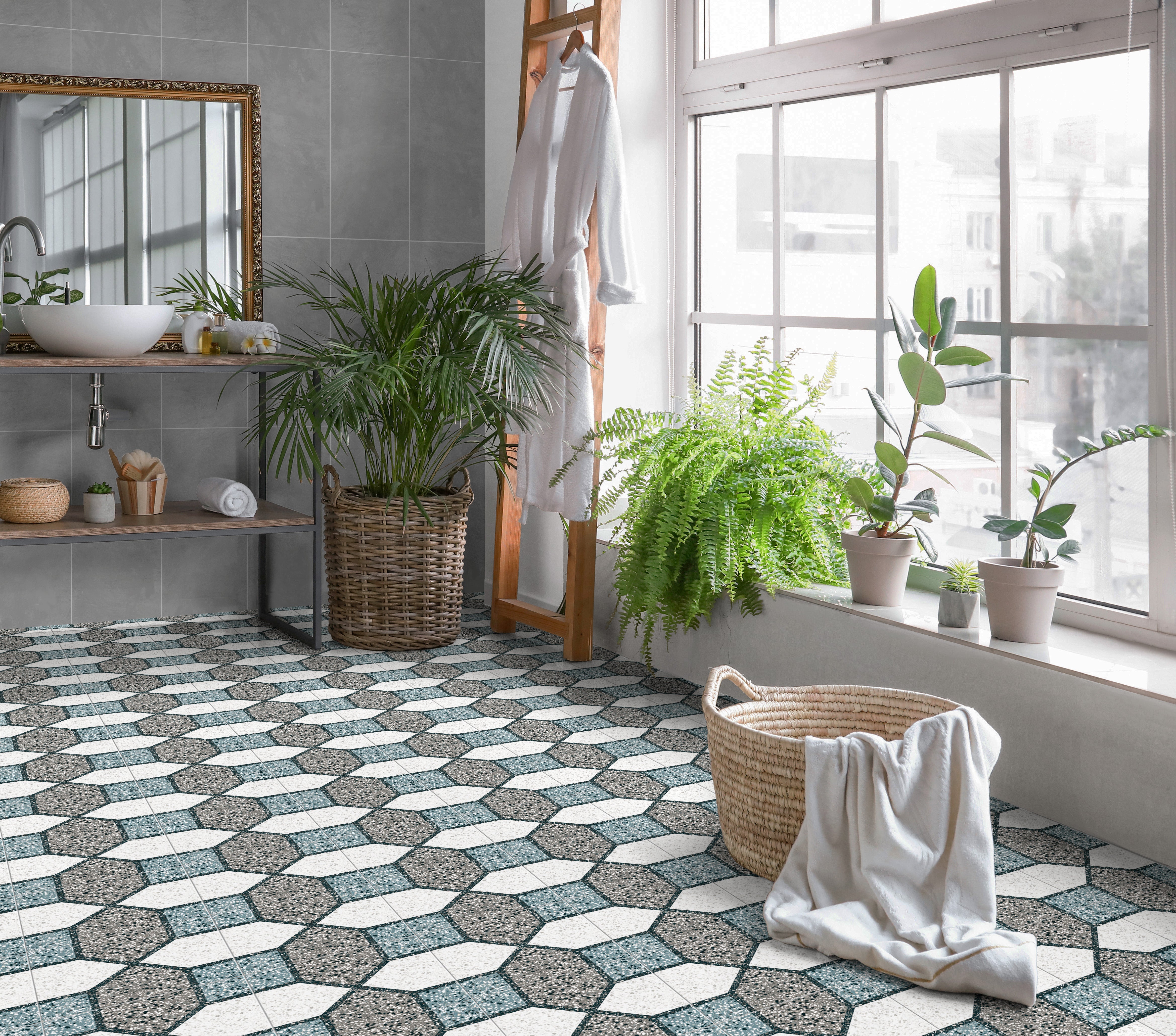 Piazza Grand Plaza - Aztec Tiles