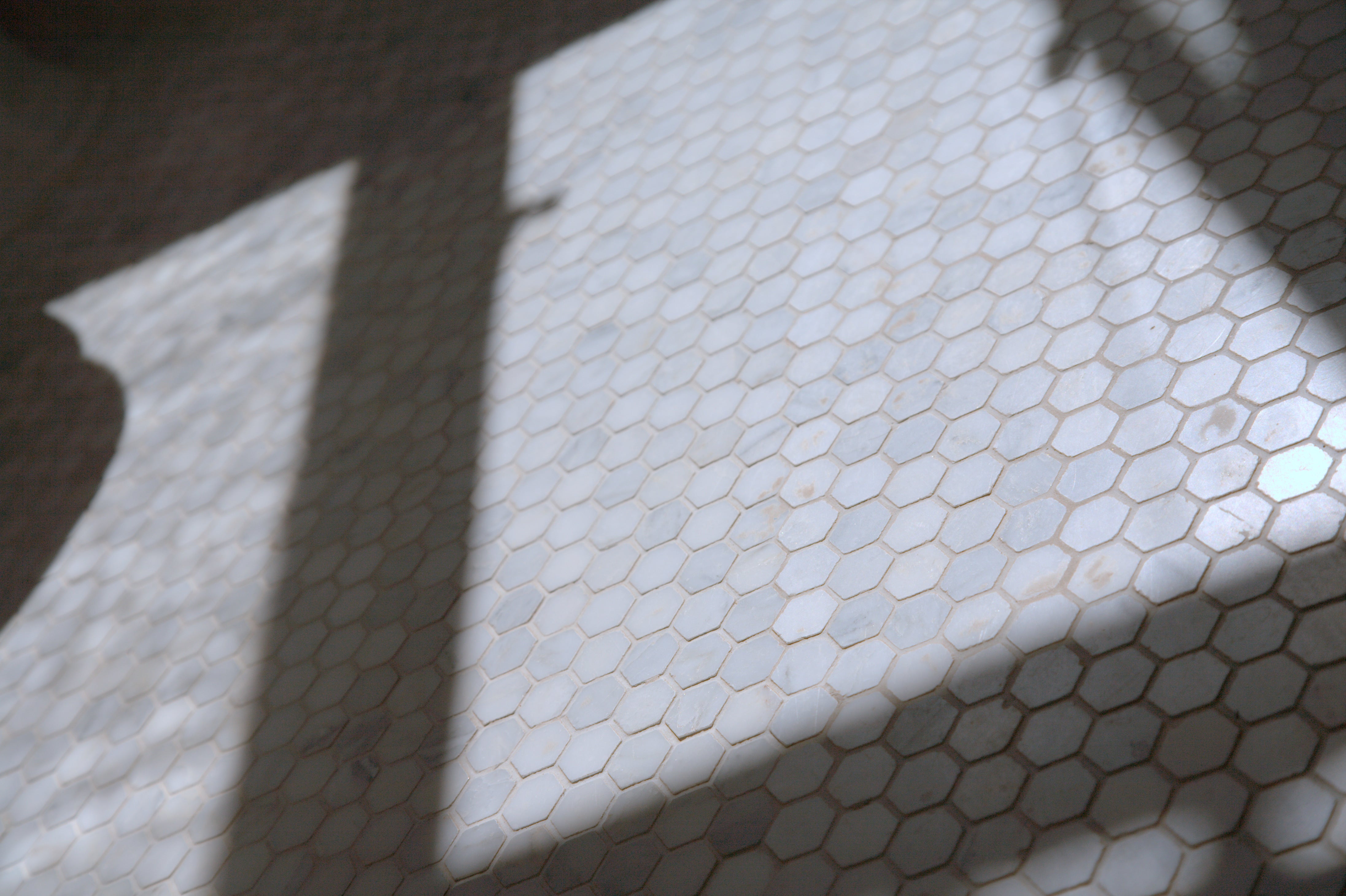 White Hampton Small Hexagon Mosaic