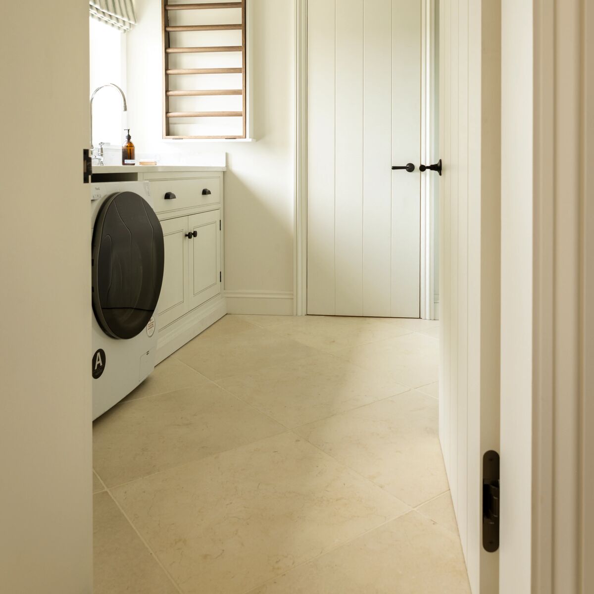 Ezra Tumbled 40 x 60
