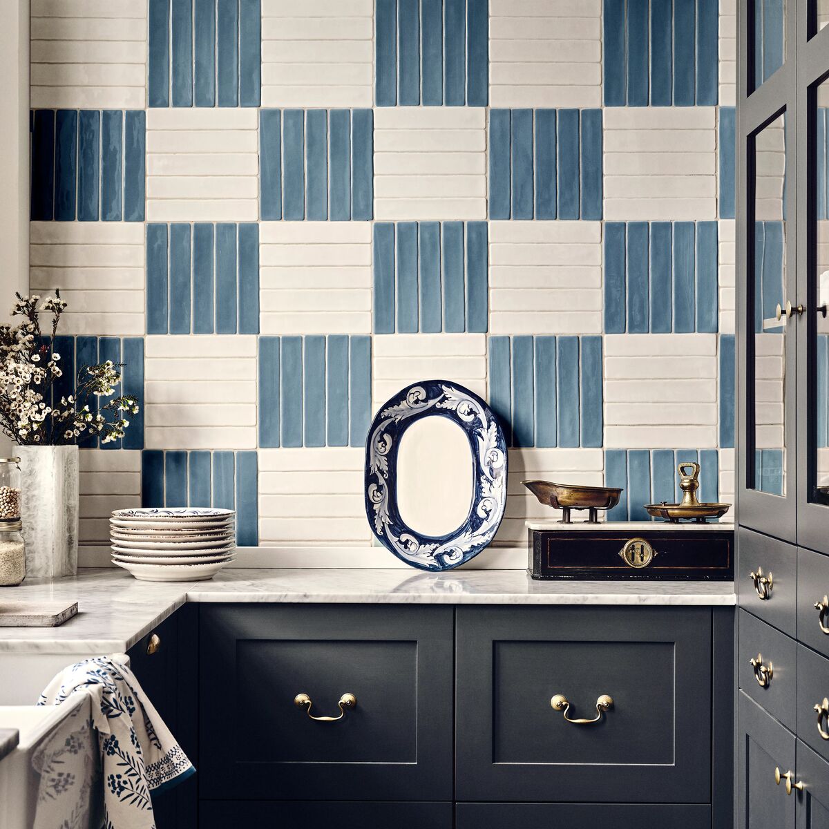 Nina Campbell Rivage Indigo - Aztec Tiles