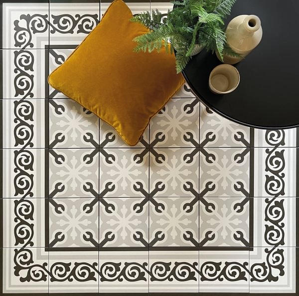 Patisserie Sucre Corner - Aztec Tiles
