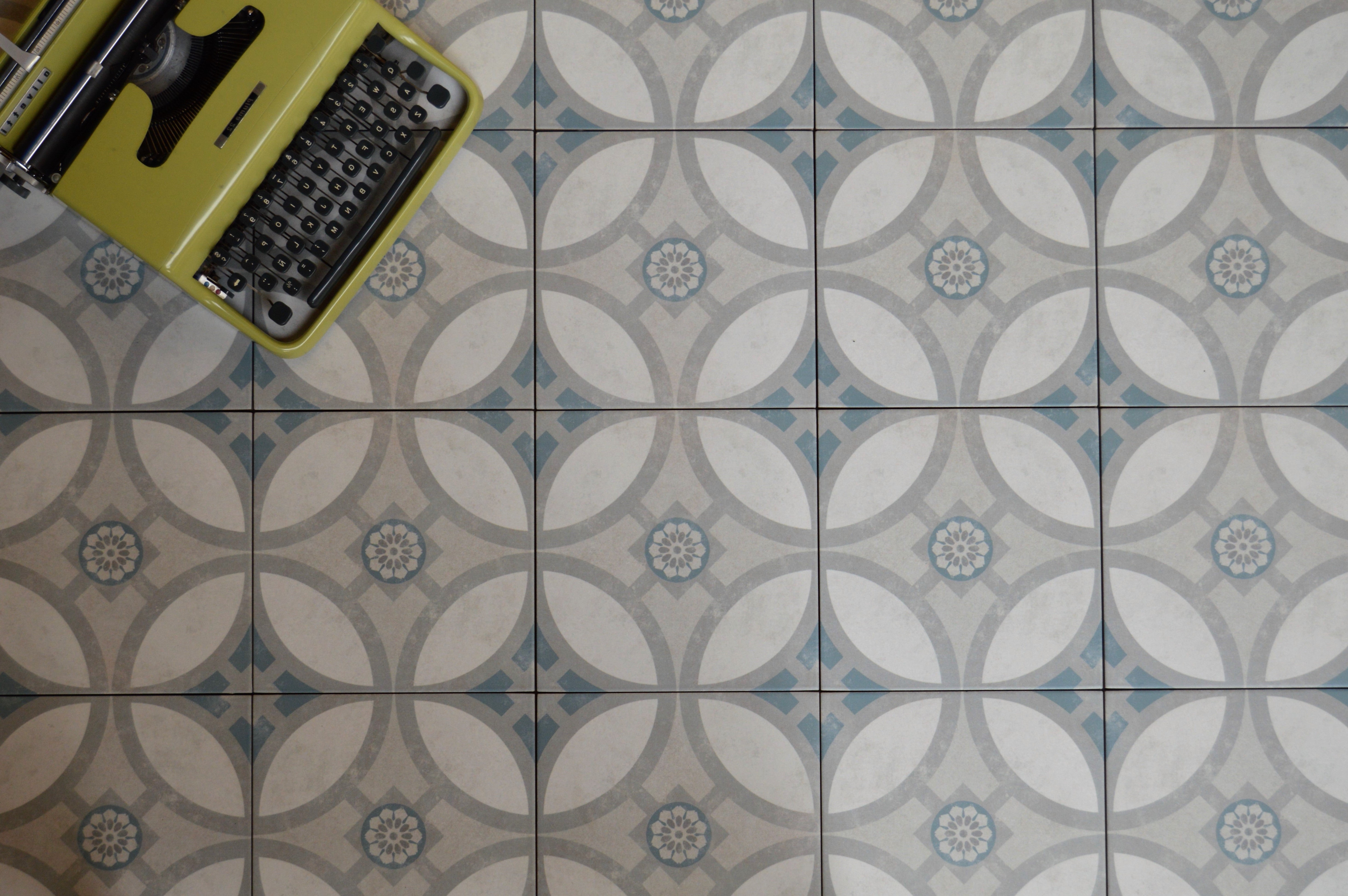 Vintage Classic Pattern - Aztec Tiles
