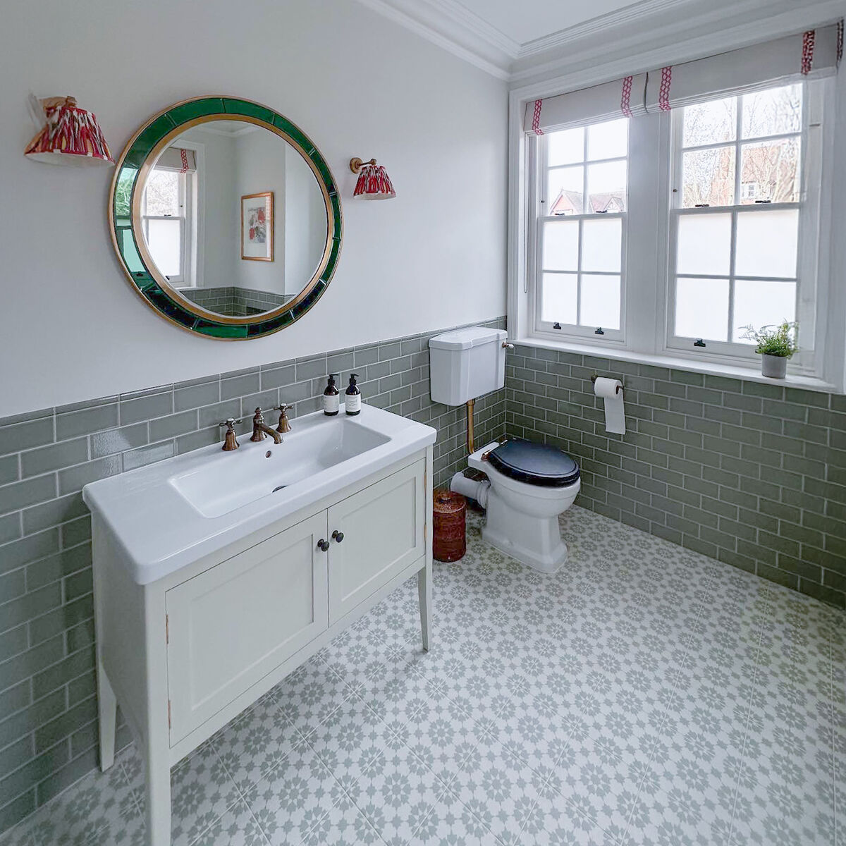 Retro Metro Gloucester - Aztec Tiles